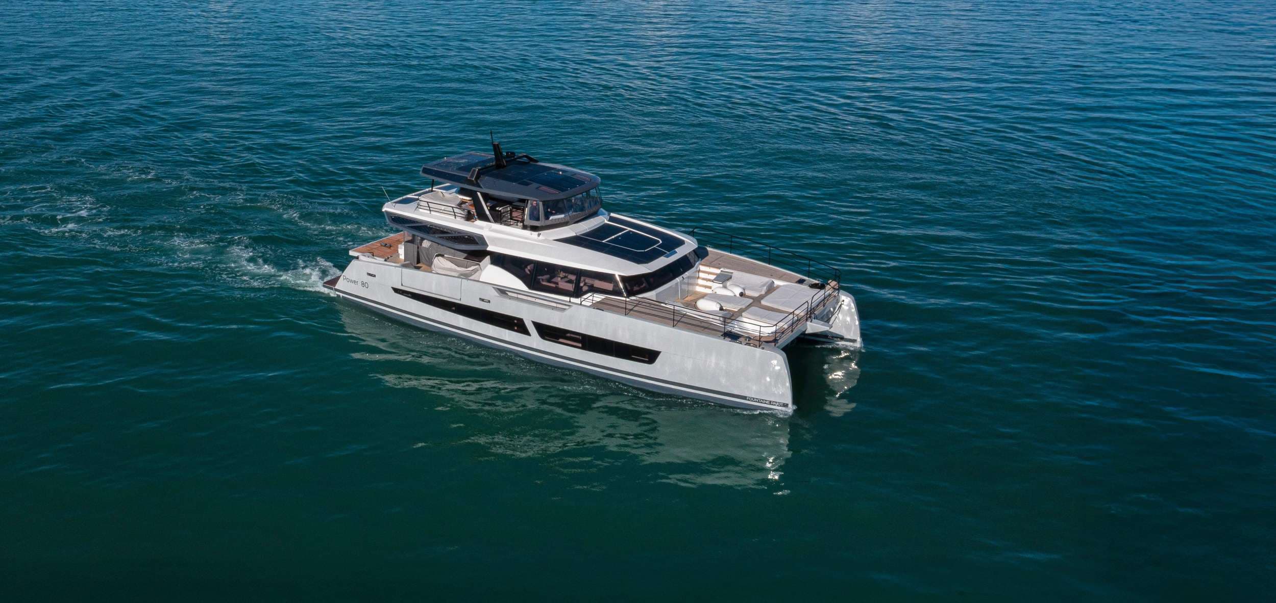 P/CAT ALINA — luxury yacht charter Greece