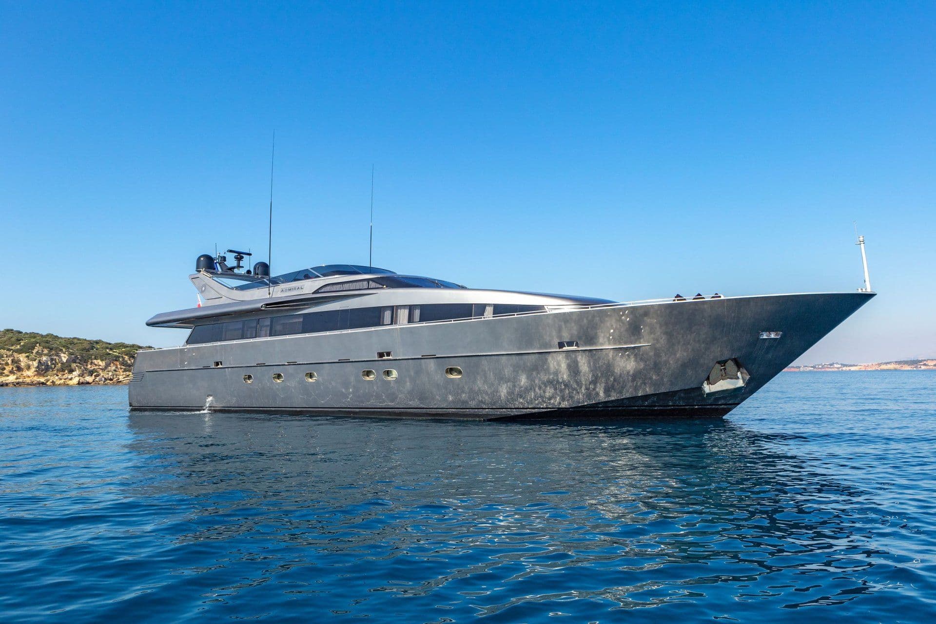 31-metre Admiral 101 motor yacht Summer Fun — fully refitted 2026 charter for 12 guests in Greece